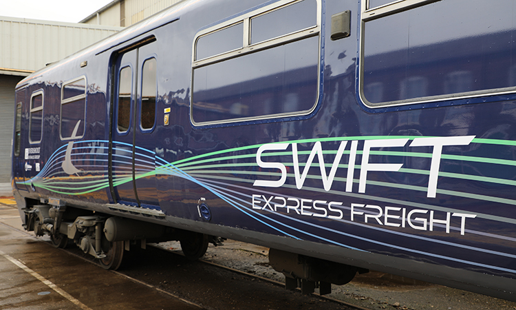 Eversholt Rail推出新的321级Swift Express货运列车