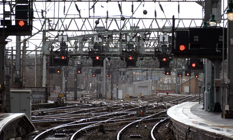 铁道部着眼于促进铁路信号市场的发展