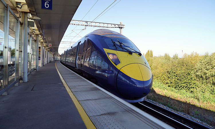 HS1将成为英国第一条完全依靠可持续能源运行的铁路