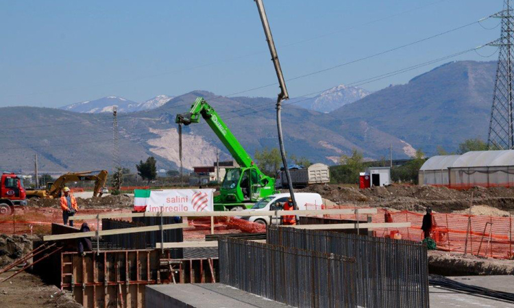 那不勒斯-巴里高速铁路建设仍在继续，新冠肺炎防控措施已经到位