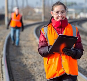 HS2呼吁女性和年轻人考虑在铁路中的就业