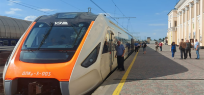 A Ukrainian Railways locomotive