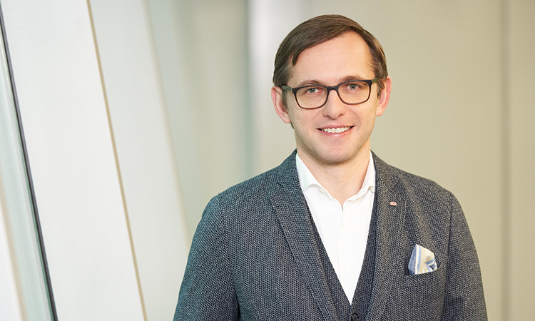 DB Netz AG的新任首席执行官Philipp Nagl博士的照片