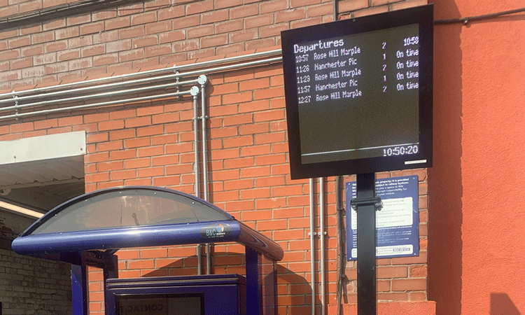 大曼彻斯特车站安装新的乘客信息屏幕