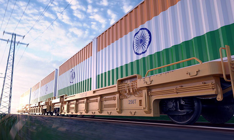 一列印度出口货运列车