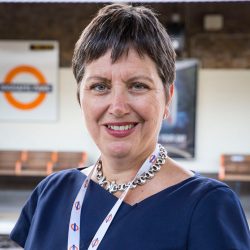 艾丽西娅·安德鲁斯，租界转型总监，Arriva Rail London