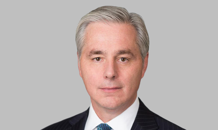 美铁公司任命威廉·j·弗林为新任首席执行官兼总裁