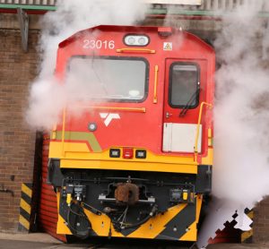 庞巴迪向南非交付第一辆TRAXX机车