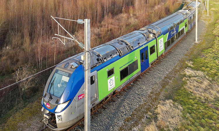 法国自治区列车原型车开始运行测试