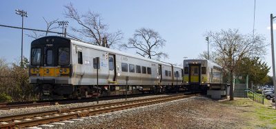 LIRR将测试电动列车在柴油支线上运行的可行性