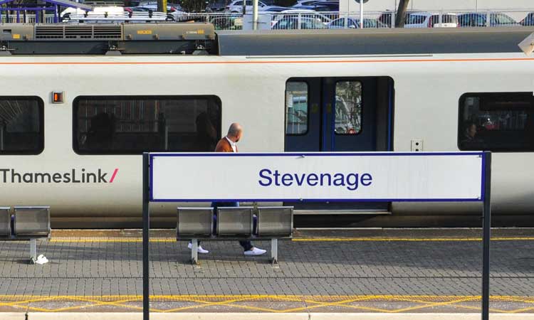 4000万英镑用于改善斯蒂夫尼奇站的服务可靠性