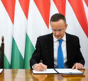 艾尔stom signing a Strategic Cooperation Agreement with Hungarian Government