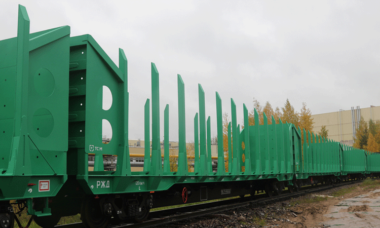 UWC向维捷布斯克锯木厂供应木材平板车