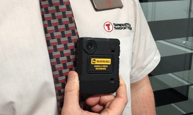 威尔士交通部推出随身相机试验以提高安全性