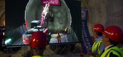 我们建筑工人见证了布伦纳隧道工程的完成。