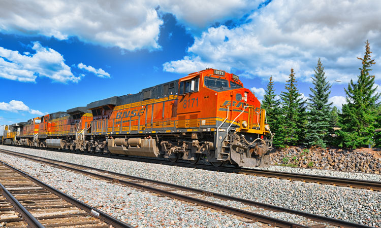 80%的美国成年人认为铁路货运对美国经济很重要
