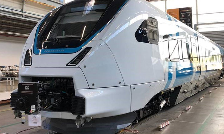 Bombardier完成了västtrafik的第一个Zefiro Express火车的建设