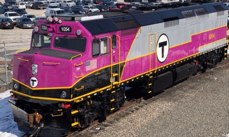 MBTA大修了27辆额外的通勤铁路机车