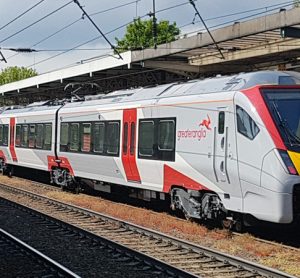 第一列Stadler FLIRT列车获得英国服务许可