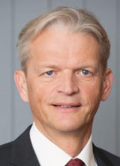 Franz Bauer， ÖBB-Infrastruktur AG基础设施供应董事和执行董事会成员