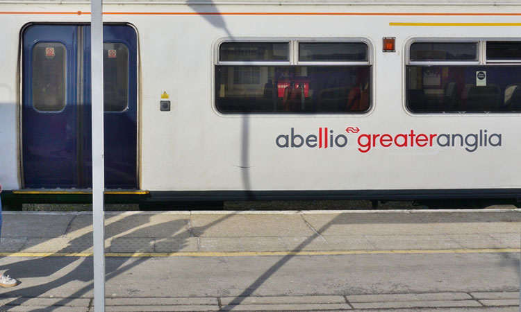 由于新列车投入使用，大盎格利亚暂停了座位预订