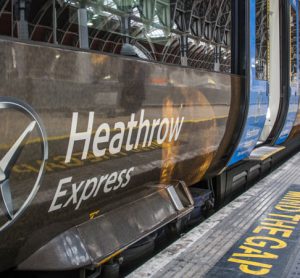 Heathrow Express已在国家铁路乘客服务中被命名为顶部