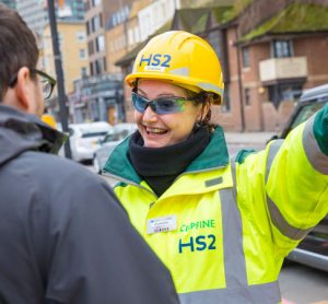 伦敦HS2项目的承包商发起了一项计划，帮助解决无家可归的问题，提高技能，并使当地社区受益