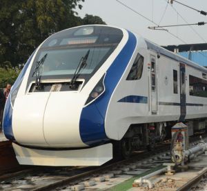 将印度高速铁路放在快速轨道上：挑战和机遇