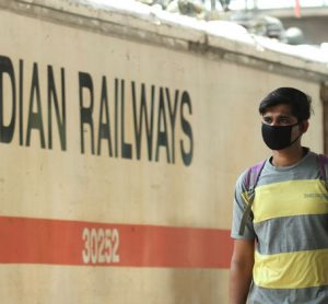 印度铁路在COVID-19危机管理中的作用