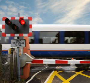 Worldwide rail associations collaborate to improve level crossings safety