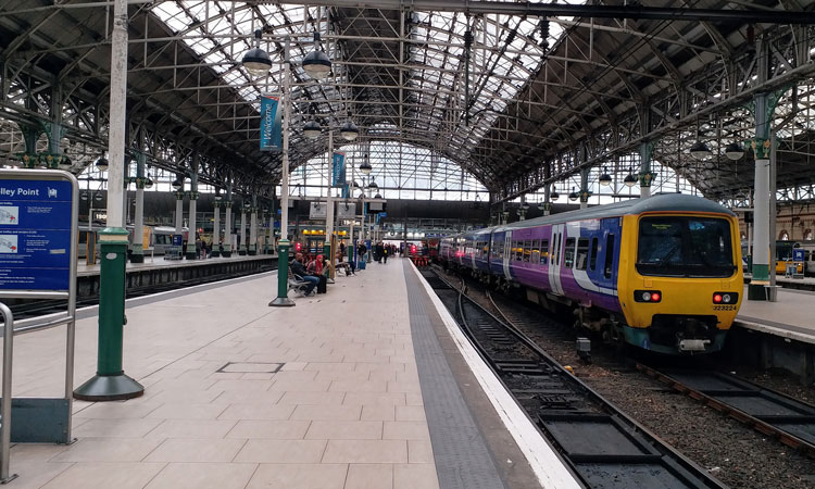投资8400万英镑减少曼彻斯特和西北地区的火车延误