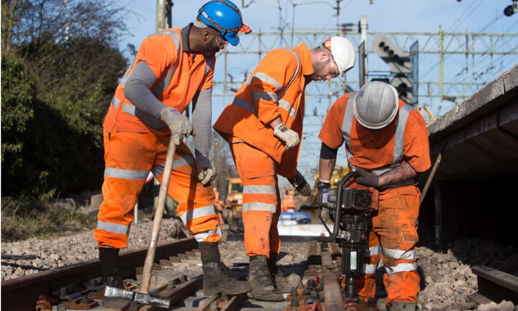 Network Rail授予合同以支持工作库的交付