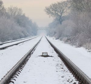 英国铁路线上的雪
