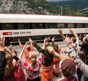 SBB列车开通瑞士圣哥达基地隧道