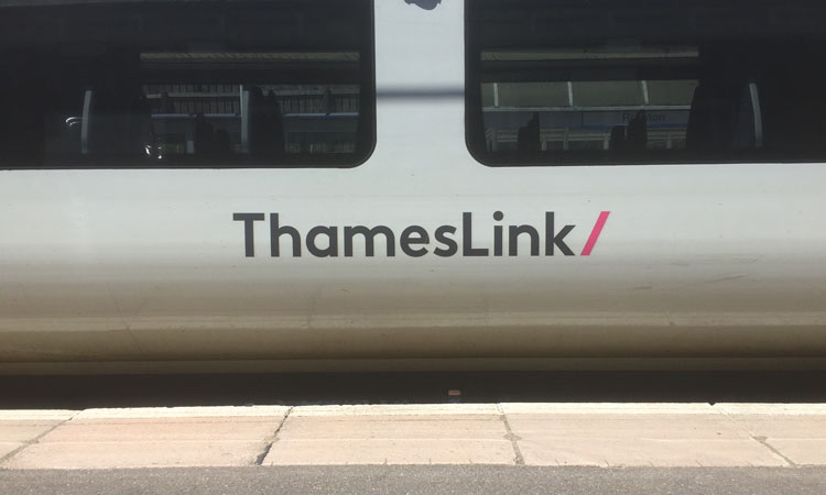 GTR现代化的Thameslink列车比以前的列车返回更多的能量