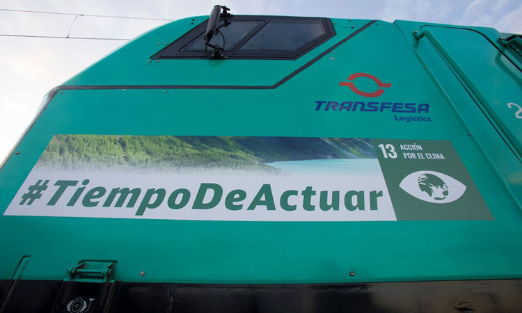 #TimetoAct口号将显示在transesa物流机车上